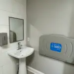 Glen Club ladies room (4)